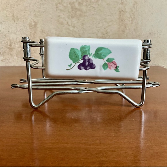 Pfaltzgraff Expandable Trivet - Picture 2 of 8